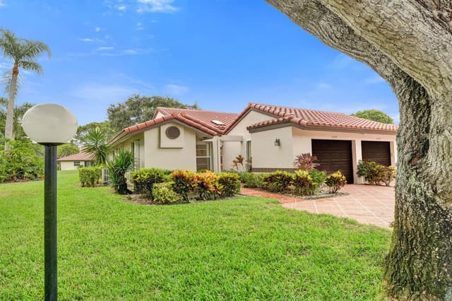 6394 POINTE PLEASANT Circle, Delray Beach FL 33484 - Delray Beach, FL - Photo 4