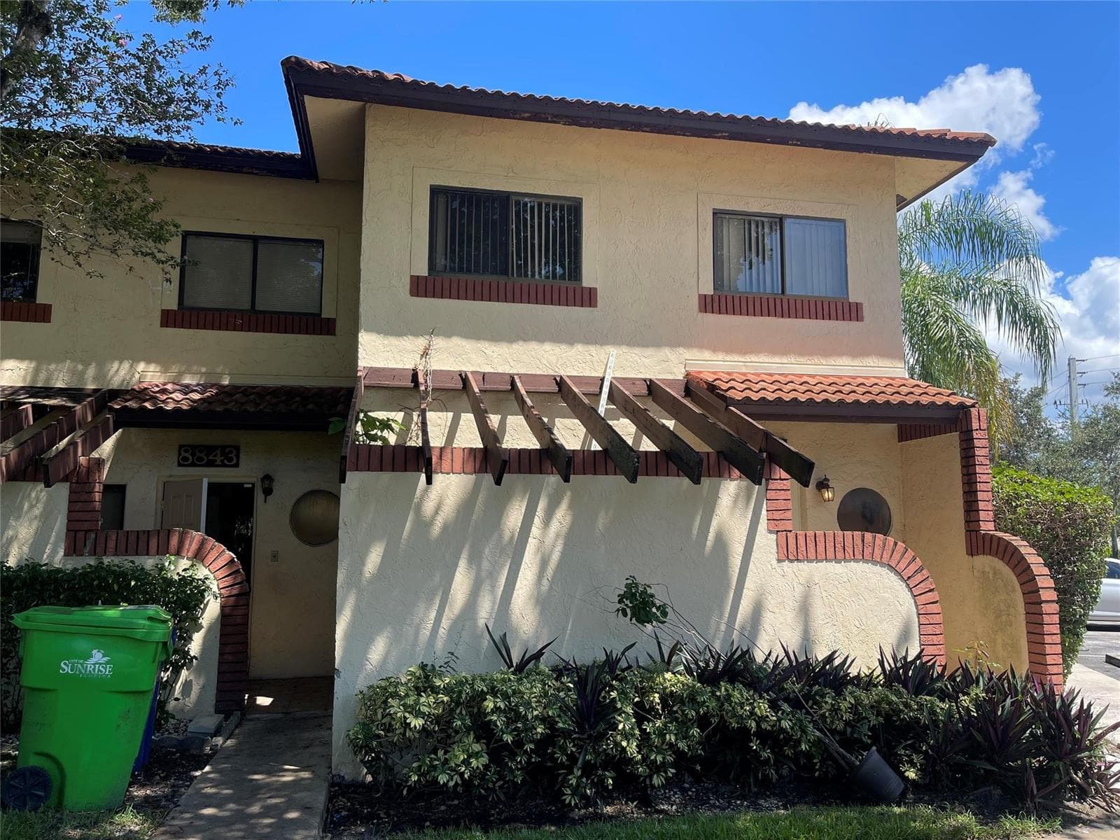 8843 SPRINGTREE LAKES Drive, Sunrise FL 33351 - Sunrise, FL - Photo 1