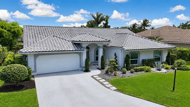 10602 NW 49th Pl, Coral Springs FL 33076 - Coral Springs, FL - Photo 2