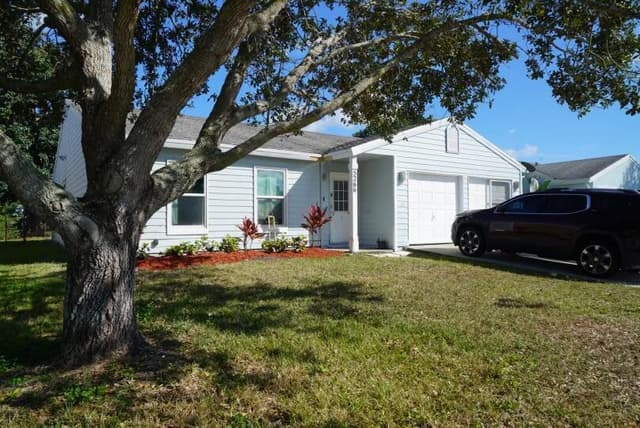 5266 HARWOOD Lane, Lake Worth FL 33467 - Lake Worth, FL - Photo 3