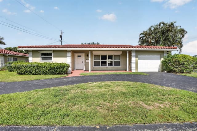 7118 E Tropical Way, Plantation FL 33317 - Plantation, FL - Photo 3
