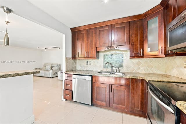 661 NE 195th St # 104, Miami FL 33179 - Miami, FL - Photo 7
