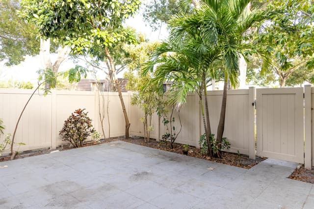7406 74TH Way, West Palm Beach FL 33407 - West Palm Beach, FL - Photo 7