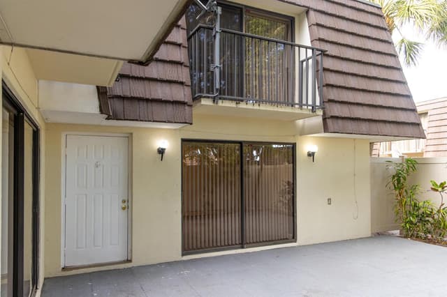 7406 74TH Way, West Palm Beach FL 33407 - West Palm Beach, FL - Photo 5