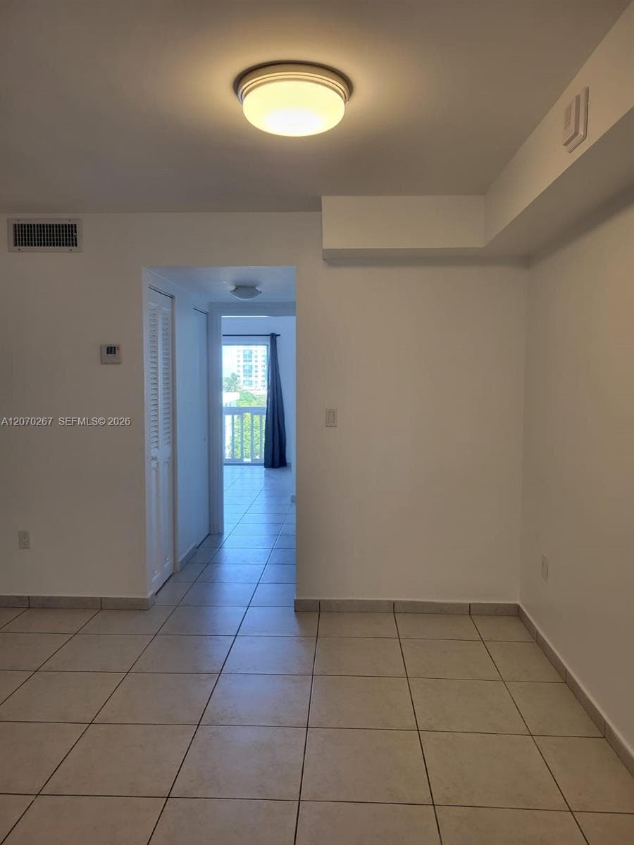7620 Carlyle Ave # 604, Miami Beach FL 33141 - Miami Beach, FL - Photo 1