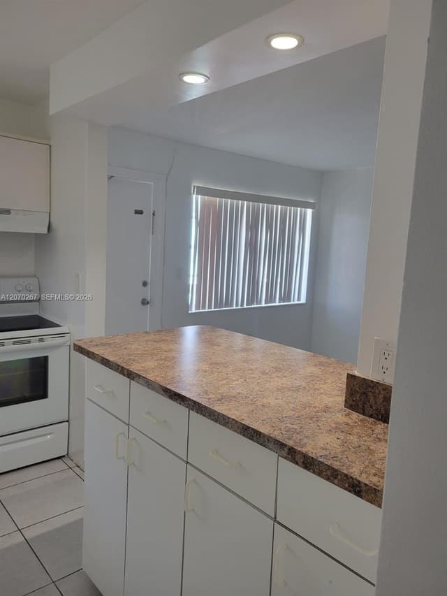 7620 Carlyle Ave # 604, Miami Beach FL 33141 - Miami Beach, FL - Photo 4