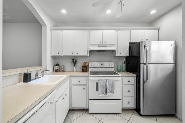 207 Tropic Isle Drive # 208, Delray Beach FL 33483 - Delray Beach, FL - Photo 5