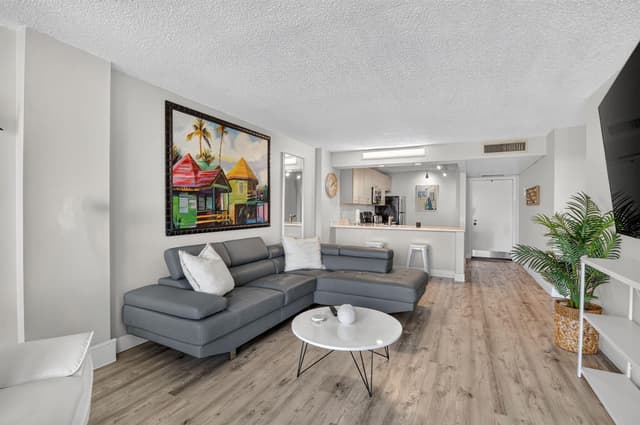 4 Royal Palm Way # 403, Boca Raton FL 33432 - Boca Raton, FL - Photo 7