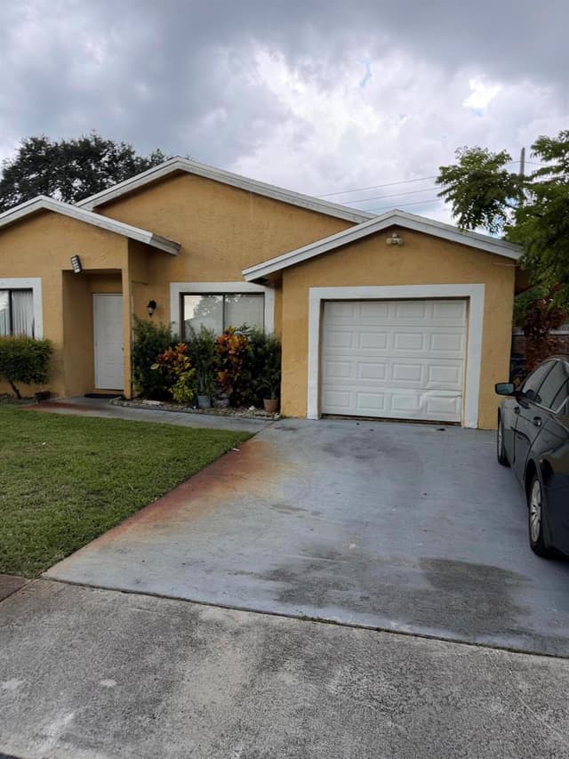 9616 NW 49TH Street, Sunrise FL 33351 - Sunrise, FL - Photo 5
