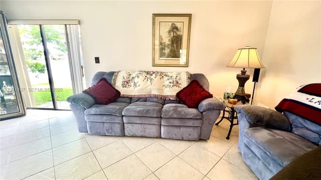 5437 Mendoza St, West Palm Beach FL 33415 - West Palm Beach, FL - Photo 4