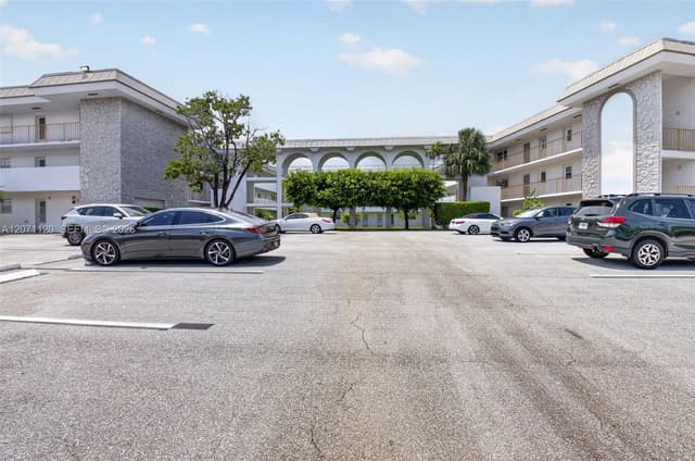 5501 NW 2nd Ave # 106, Boca Raton FL 33487 - Boca Raton, FL - Photo 2