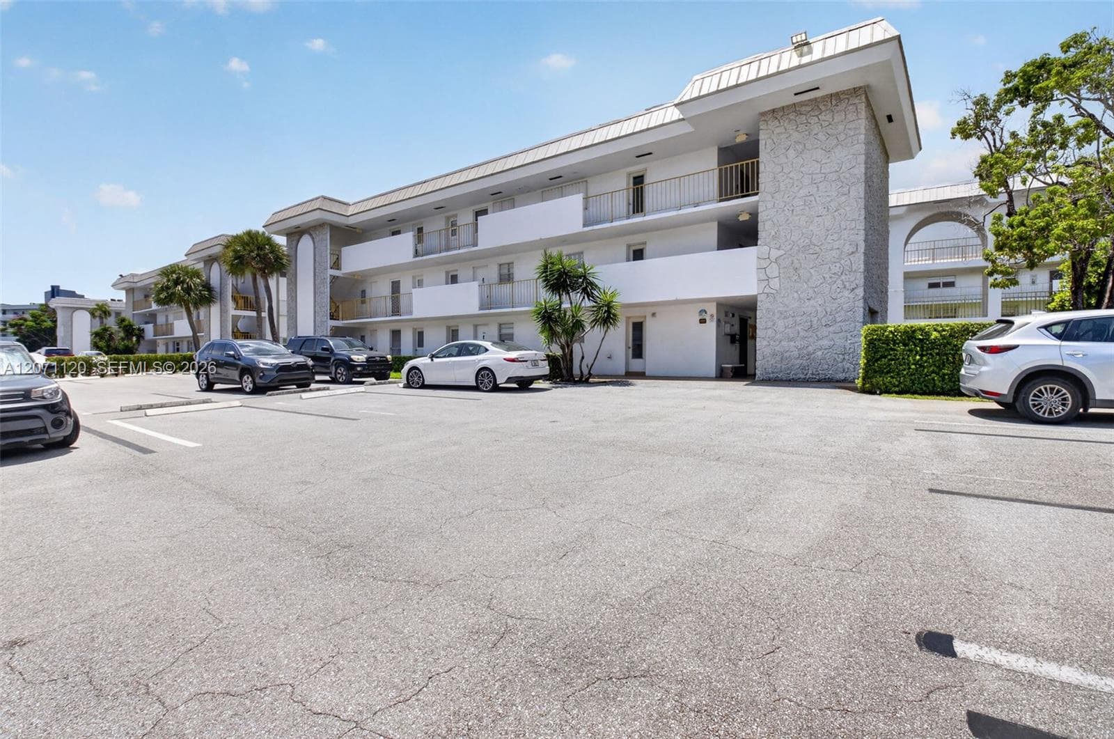 5501 NW 2nd Ave # 106, Boca Raton FL 33487 - Boca Raton, FL - Photo 1