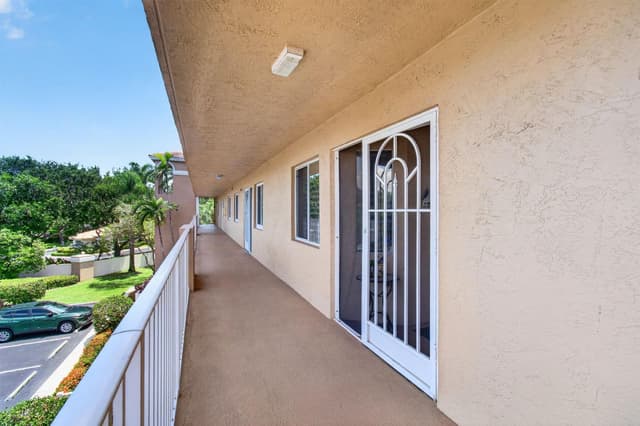 5746 CRYSTAL SHORES Drive # 303, Boynton Beach FL 33437 - Boynton Beach, FL - Photo 3