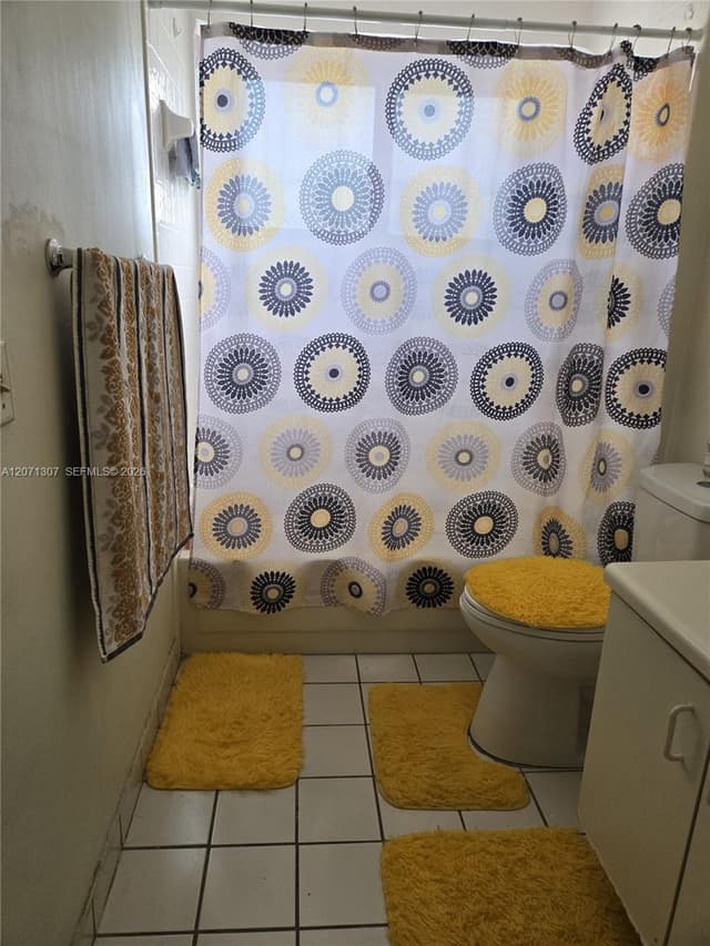 818 E Palm Run Dr, North Lauderdale FL 33068 - North Lauderdale, FL - Photo 4