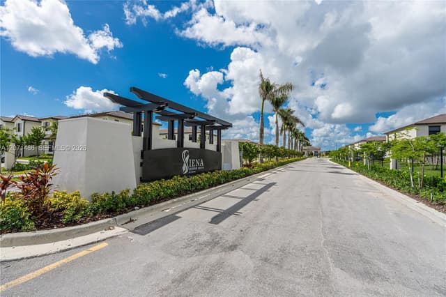 23469 SW 129th Pl, Homestead FL 33032 - Homestead, FL - Photo 4