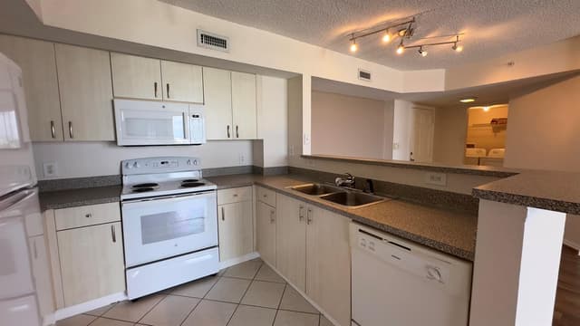 1801 N Flagler Drive # 630, West Palm Beach FL 33407 - West Palm Beach, FL - Photo 2
