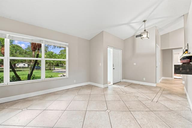 16644 122nd Drive N, Jupiter FL 33478 - Jupiter, FL - Photo 6