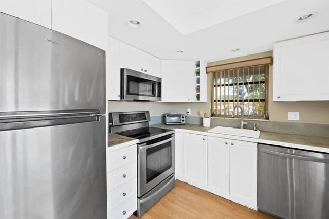13771 VIA AURORA # D, Delray Beach FL 33484 - Delray Beach, FL - Photo 2
