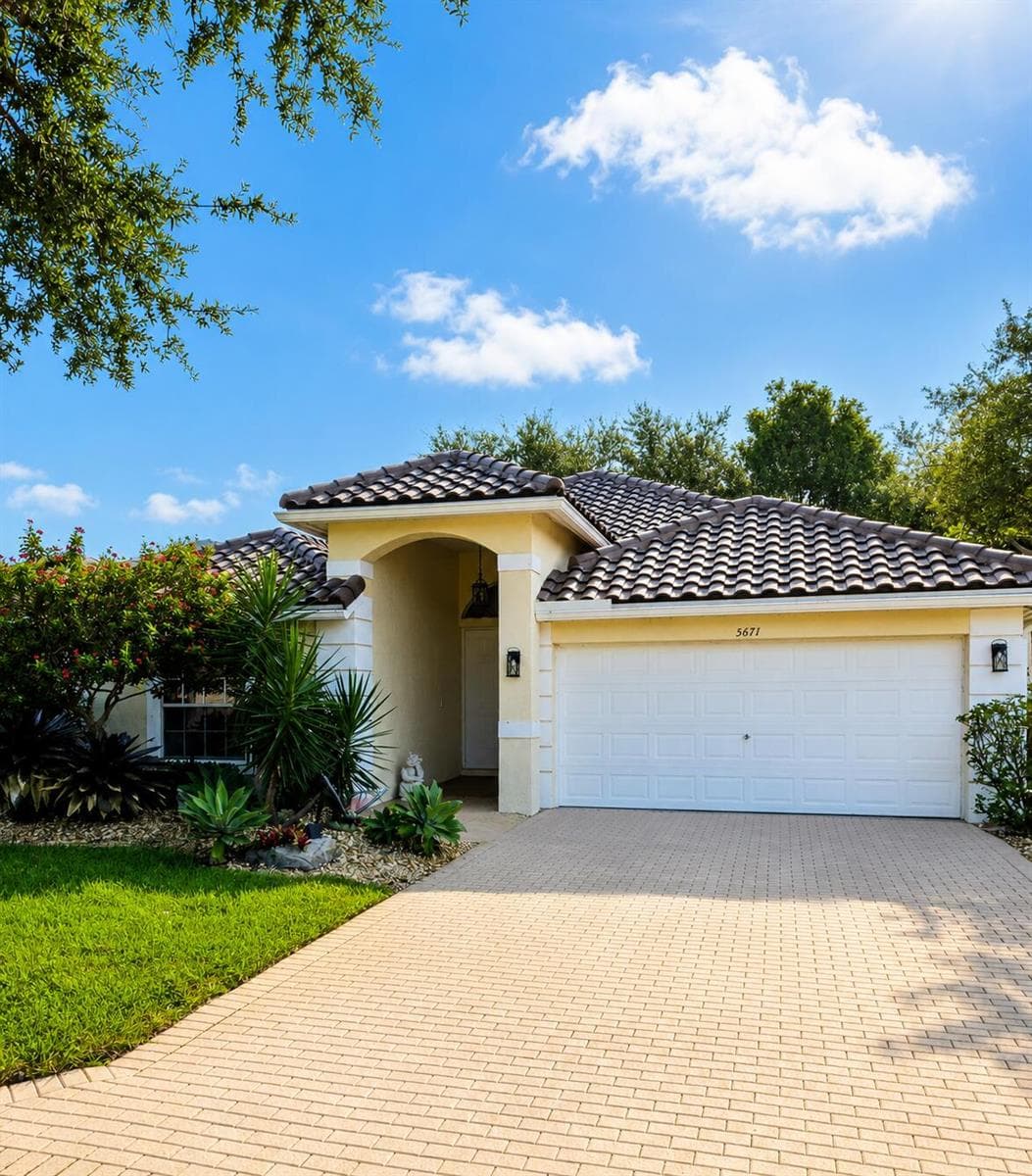 5671 S FOUNTAINS Drive S, Lake Worth FL 33467 - Lake Worth, FL - Photo 1
