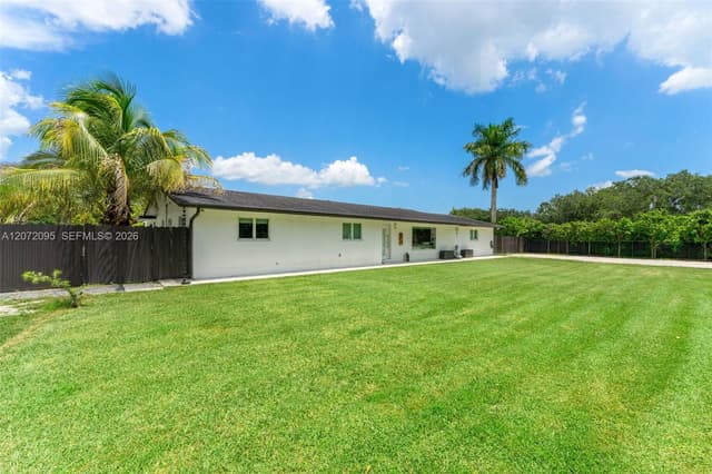 18725 SW 218th St, Miami FL 33170 - Miami, FL - Photo 2