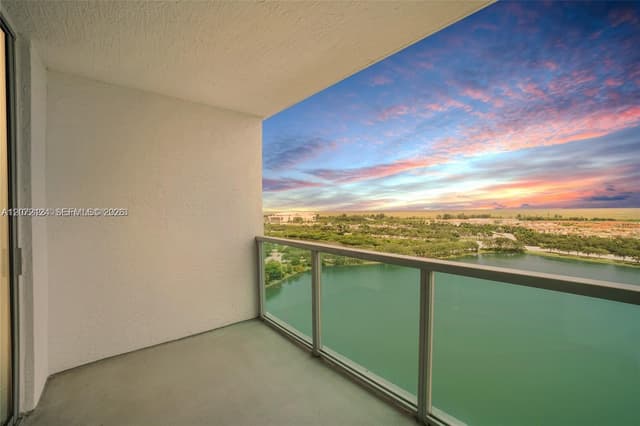 2681 N Flamingo Rd # 1906S, Sunrise FL 33323 - Sunrise, FL - Photo 5