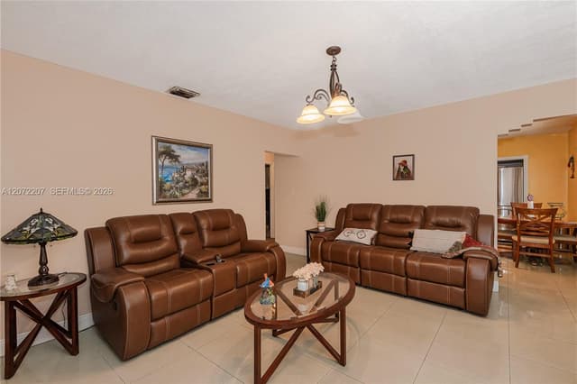 334 E 11th St, Hialeah FL 33010 - Hialeah, FL - Photo 5