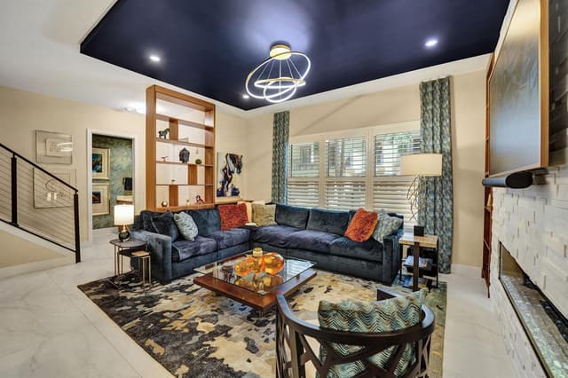 2617 NE 14th Avenue # 102, Wilton Manors FL 33334 - Wilton Manors, FL - Photo 3