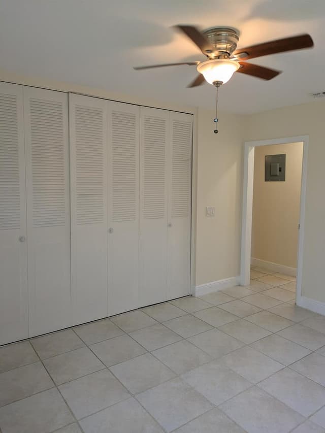 2771 Ashley Drive E # J, West Palm Beach FL 33415 - West Palm Beach, FL - Photo 5