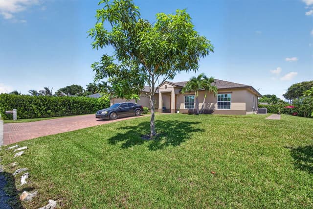 1016 CHERYL Road, Haverhill FL 33417 - Haverhill, FL - Photo 2