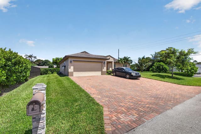 1016 CHERYL Road, Haverhill FL 33417 - Haverhill, FL - Photo 3