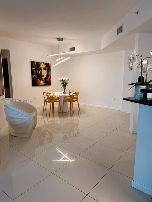7900 Harbor Island Dr # 505, North Bay Village FL 33141 - North Bay Village, FL - Photo 5