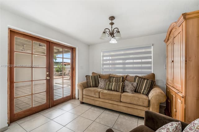 10240 SW 35th St, Miami FL 33165 - Miami, FL - Photo 5