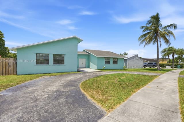 16604 SW 104th Ct, Miami FL 33157 - Miami, FL - Photo 4