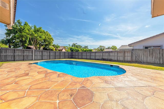 3731 NW 109th Ave, Coral Springs FL 33065 - Coral Springs, FL - Photo 3