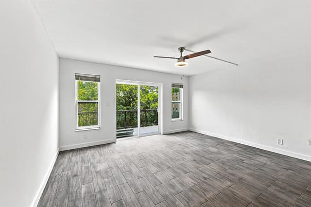 640 TENNIS CLUB Drive # 307, Fort Lauderdale FL 33311 - Fort Lauderdale, FL - Photo 4