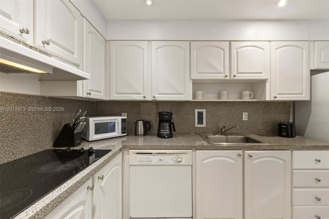 3901 S Ocean Dr # 3E, Hollywood FL 33019 - Hollywood, FL - Photo 6