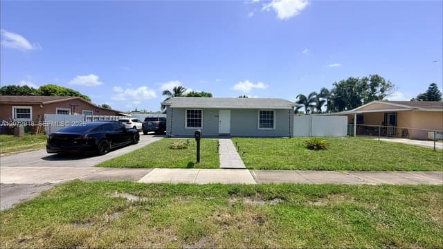 17101 NW 50th Ct, Miami Gardens FL 33055 - Miami Gardens, FL - Photo 2