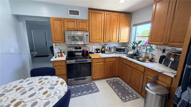 17101 NW 50th Ct, Miami Gardens FL 33055 - Miami Gardens, FL - Photo 5