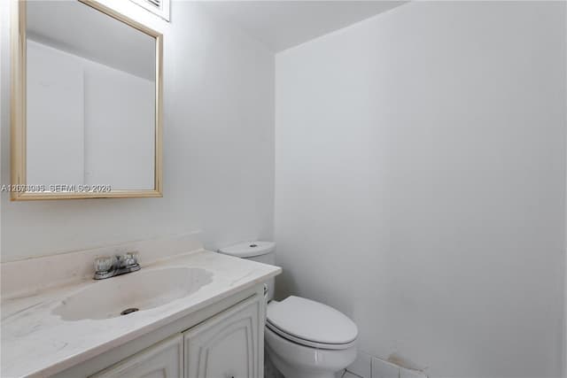 2000 Atlantic Shores Blvd # 107, Hallandale Beach FL 33009 - Hallandale Beach, FL - Photo 4
