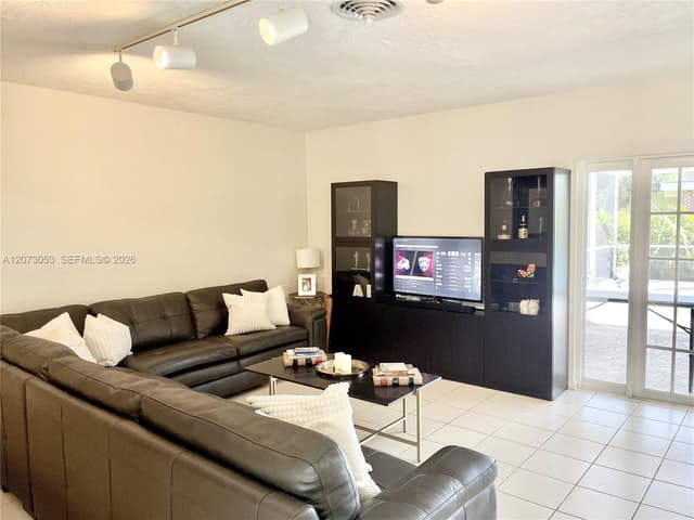 8522 SW 148th Ter, Palmetto Bay FL 33158 - Palmetto Bay, FL - Photo 5