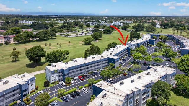 7827 GOLF CIR Drive # 301, Margate FL 33063 - Margate, FL - Photo 4