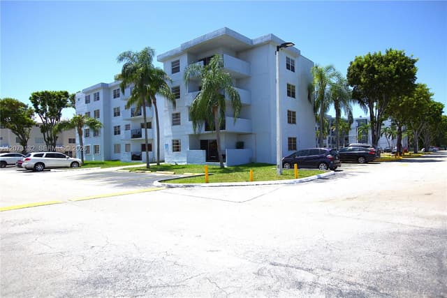 1221 SW 122nd Ave # 403, Miami FL 33184 - Miami, FL - Photo 3