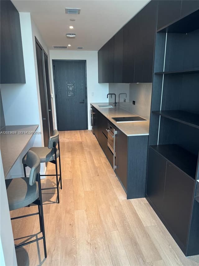 20 NE 11 # 3003A, Miami FL 33132 - Miami, FL - Photo 2