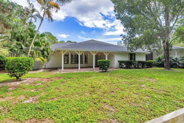 14024 Wind Flower Drive, Palm Beach Gardens FL 33418 - Palm Beach Gardens, FL - Photo 5