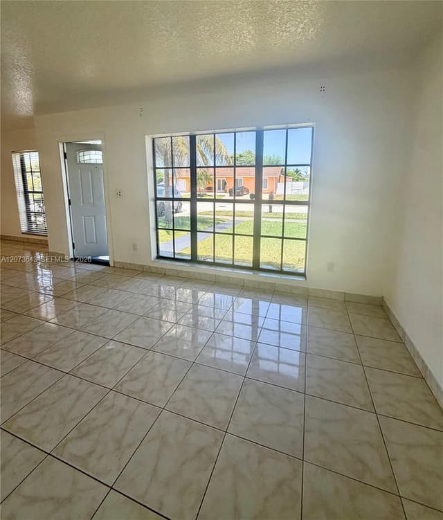11030 SW 153rd St, Miami FL 33157 - Miami, FL - Photo 6