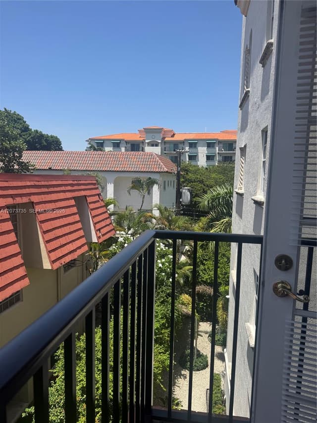 323 Navarre Ave # 301, Coral Gables FL 33134 - Coral Gables, FL - Photo 6