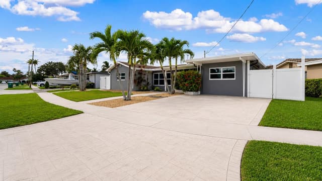 935 Nautilus Isle, Dania Beach FL 33004 - Dania Beach, FL - Photo 2