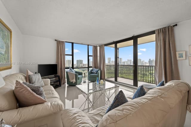20379 W Country Club Dr # 2433, Aventura FL 33180 - Aventura, FL - Photo 2