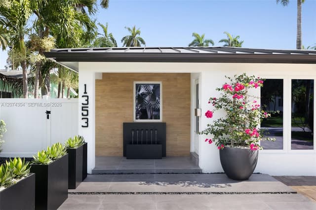 1353 Van Buren St, Hollywood FL 33019 - Hollywood, FL - Photo 4