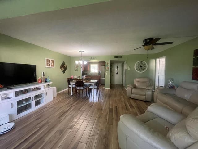 702 Lori Drive # 195, Palm Springs FL 33461 - Palm Springs, FL - Photo 5
